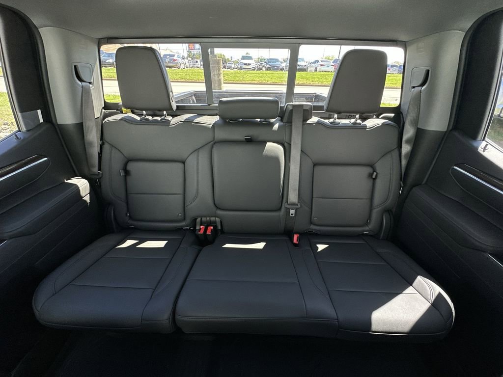 New 2026 Chevrolet Silverado 1500 RST w/ Convenience Package II AWD/4WD image 22