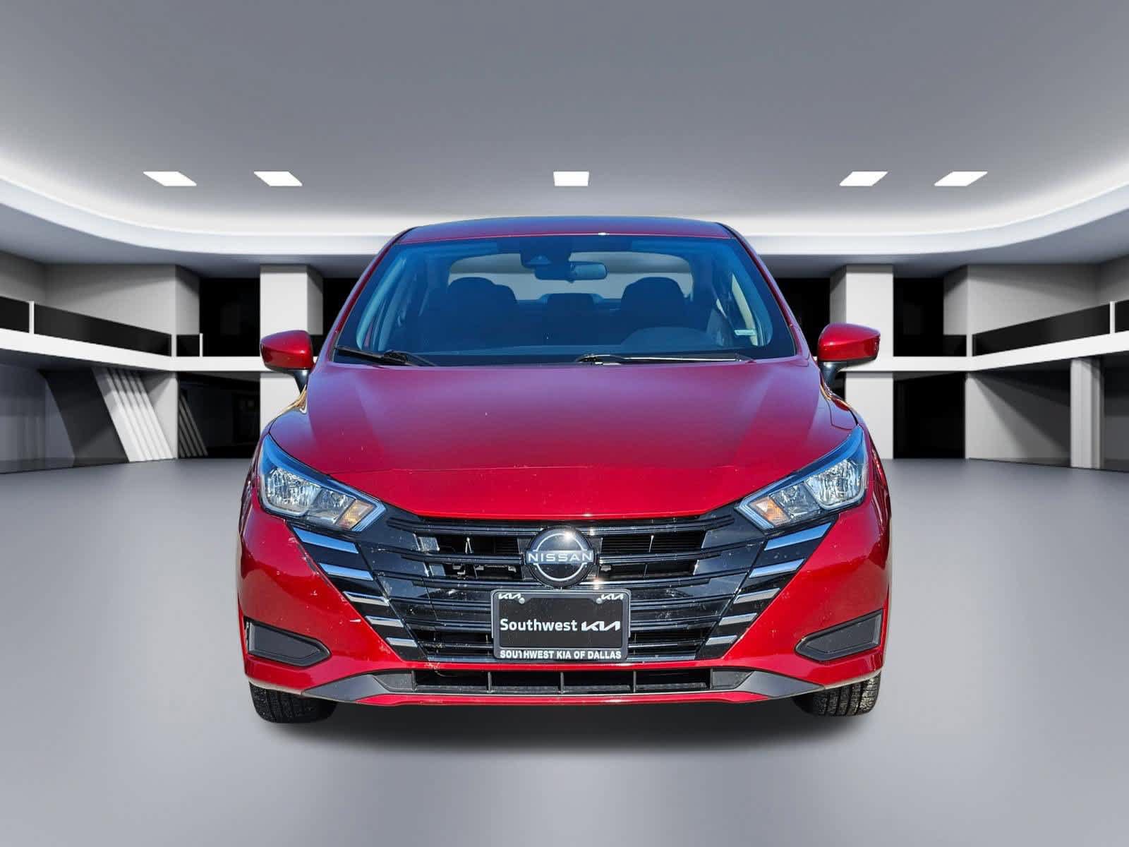 Used 2024 Nissan Versa SV FWD image 9
