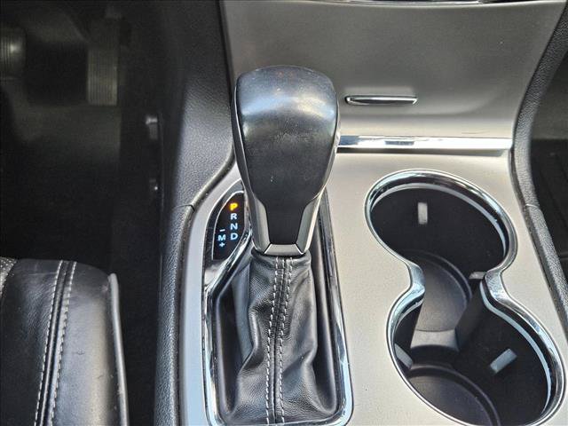 Used 2020 Jeep Grand Cherokee Overland AWD/4WD image 12