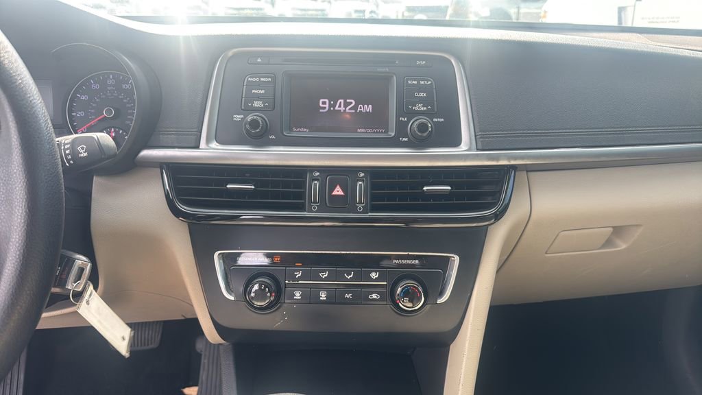 Used 2016 Kia Optima LX image 11