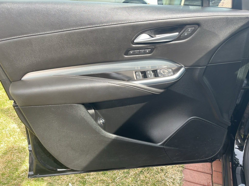 Used 2023 Cadillac XT4 Premium Luxury w/ Cold Weather Package image 19