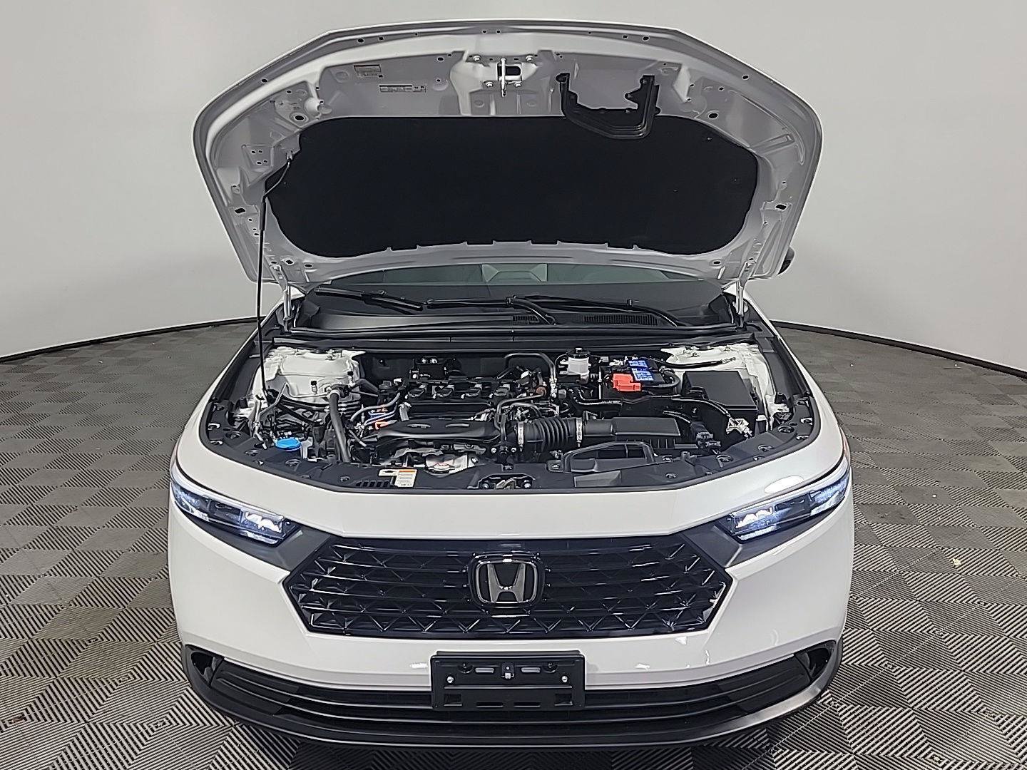 Certified 2026 Honda Accord SE image 13