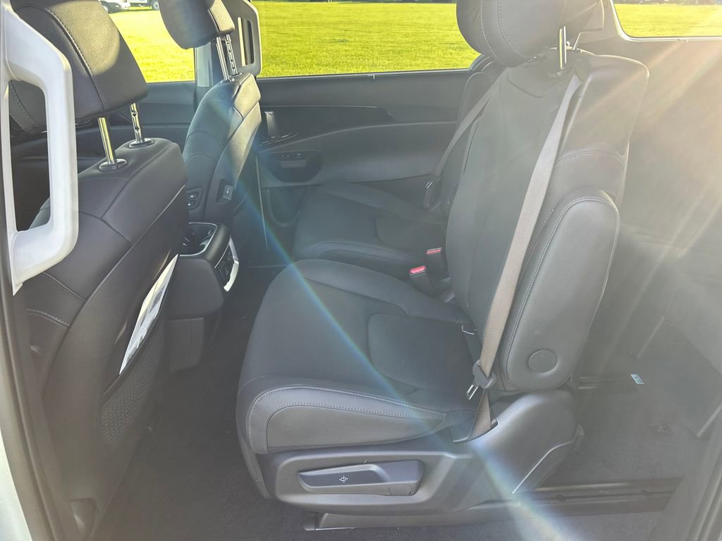 New 2026 Kia Carnival SX Prestige image 25