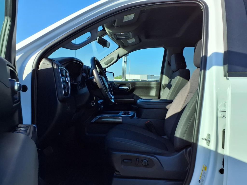 Used 2021 Chevrolet Silverado 1500 RST w/ Z71 Off-Road Package AWD/4WD image 24