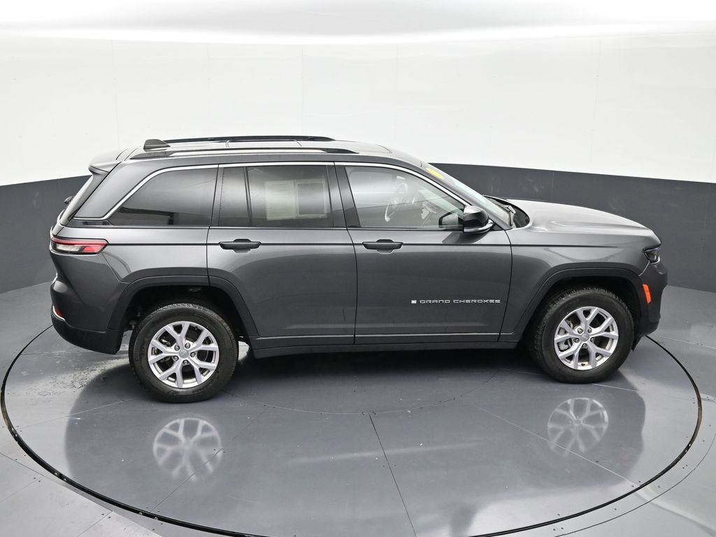 Used 2022 Jeep Grand Cherokee Limited image 18