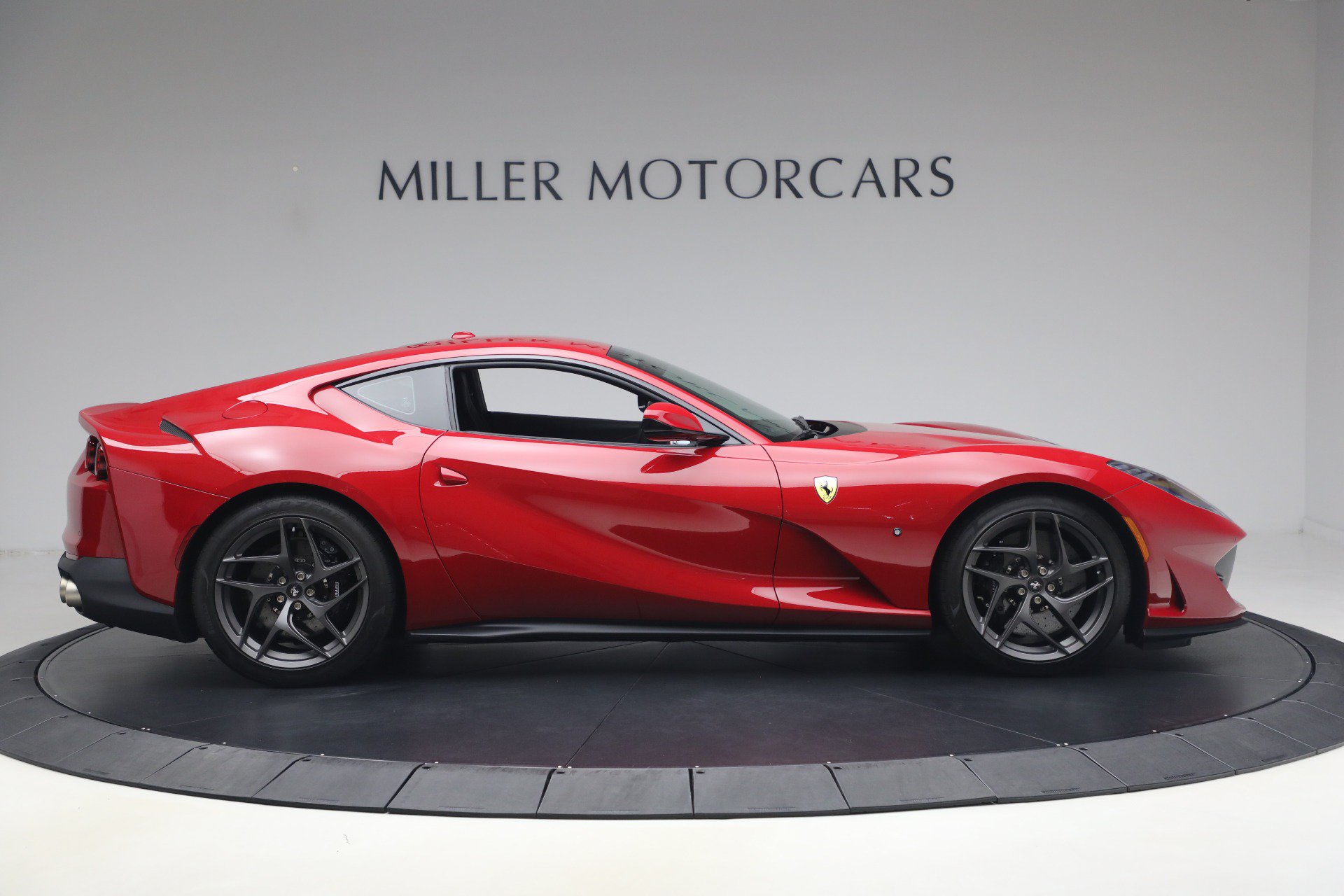 Certified 2018 Ferrari 812 Superfast RWD image 9