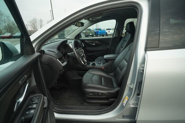 Used 2022 GMC Terrain SLT image 12