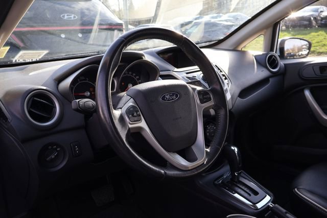 Used 2011 Ford Fiesta SEL w/ 301A Rapid Spec Order Code image 5