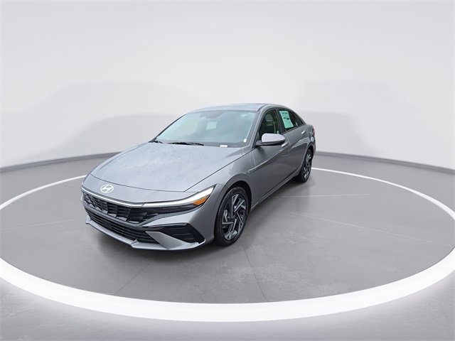 New 2025 Hyundai Elantra Limited video 4