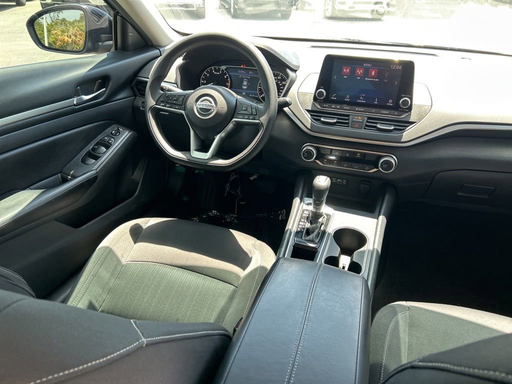 Used 2022 Nissan Altima 2.5 SV FWD image 10
