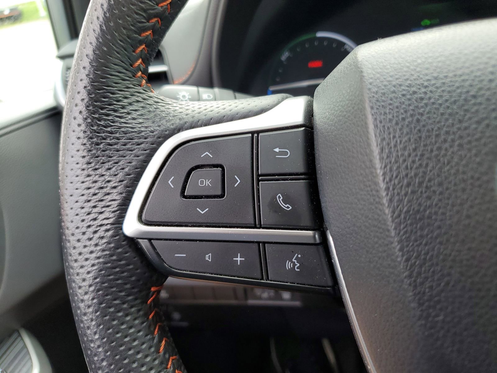 Used 2024 Toyota Sienna XSE image 24