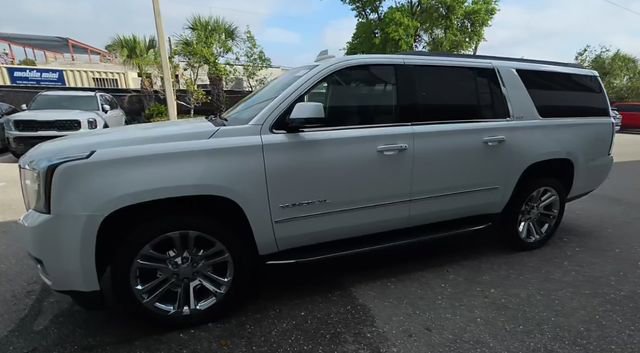 Used 2018 GMC Yukon XL SLT w/ Premium Edition image 8