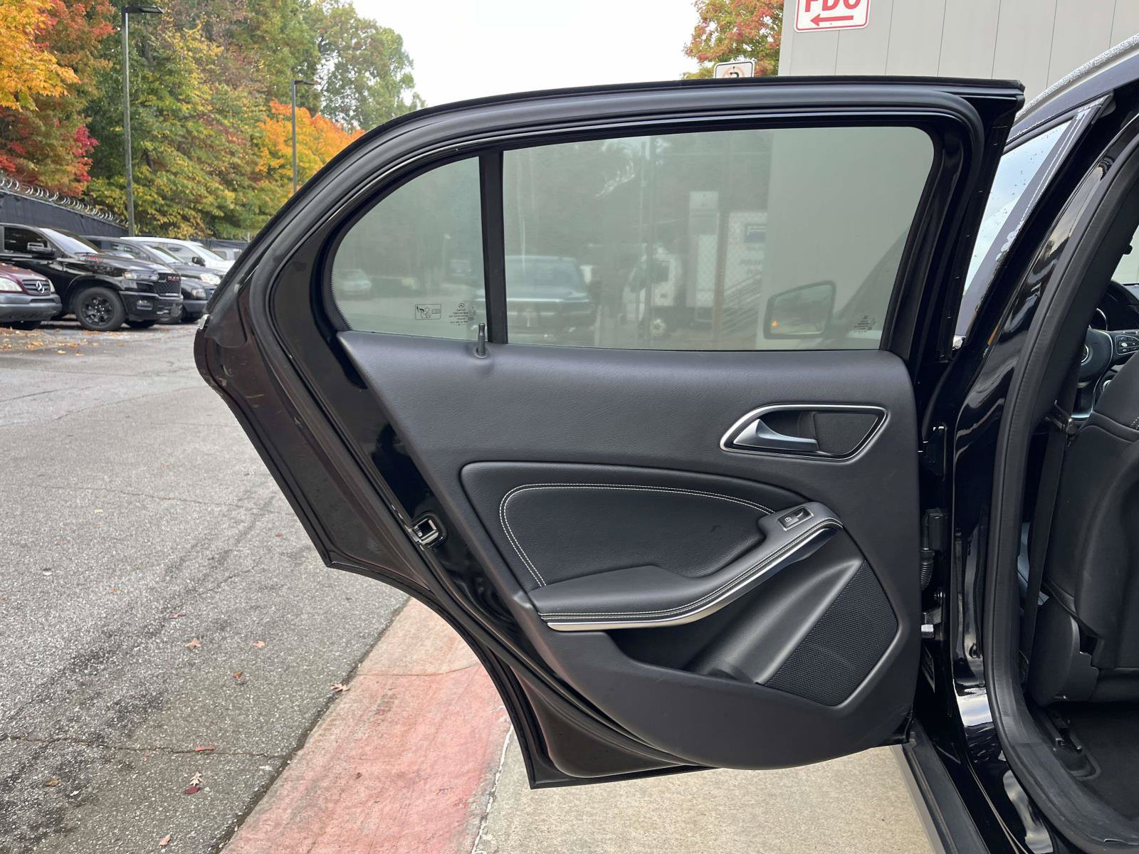 Used 2019 Mercedes-Benz GLA 250 4MATIC image 44