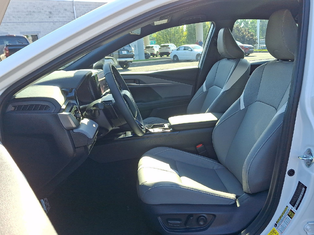 Certified 2026 Toyota Camry SE w/ Convenience Package FWD image 14