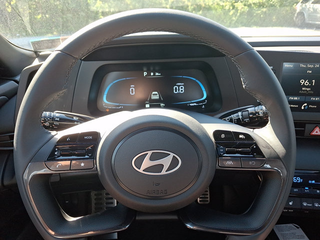 New 2026 Hyundai Elantra SEL Sport FWD image 17