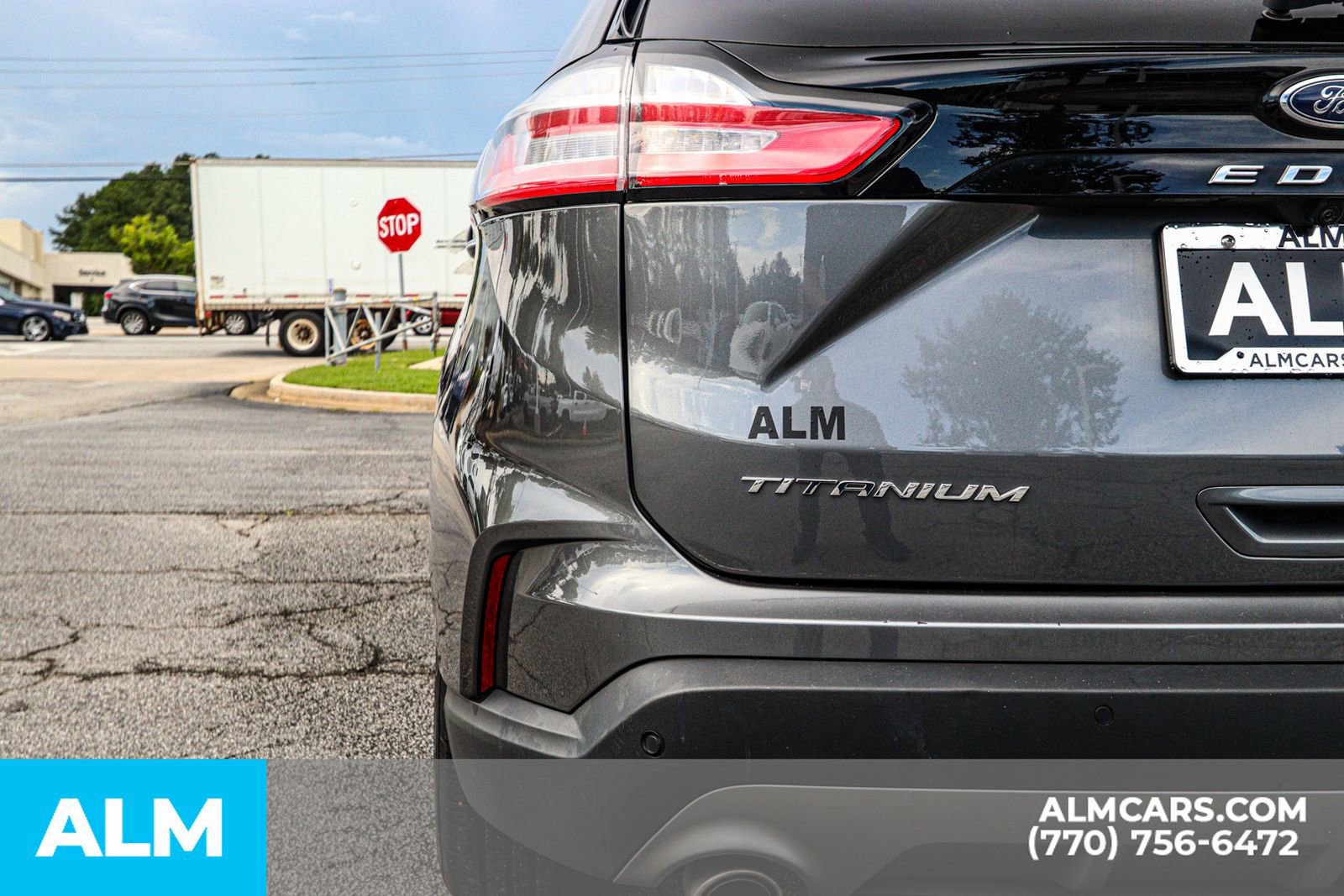 Used 2024 Ford Edge Titanium image 17