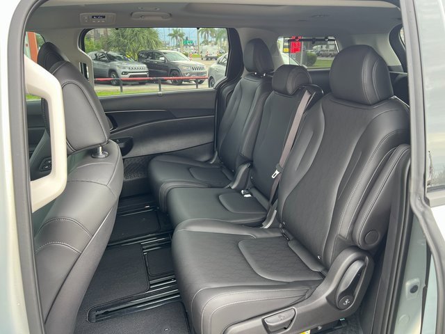 New 2026 Kia Carnival SX w/ SX Dark Edition Package image 32