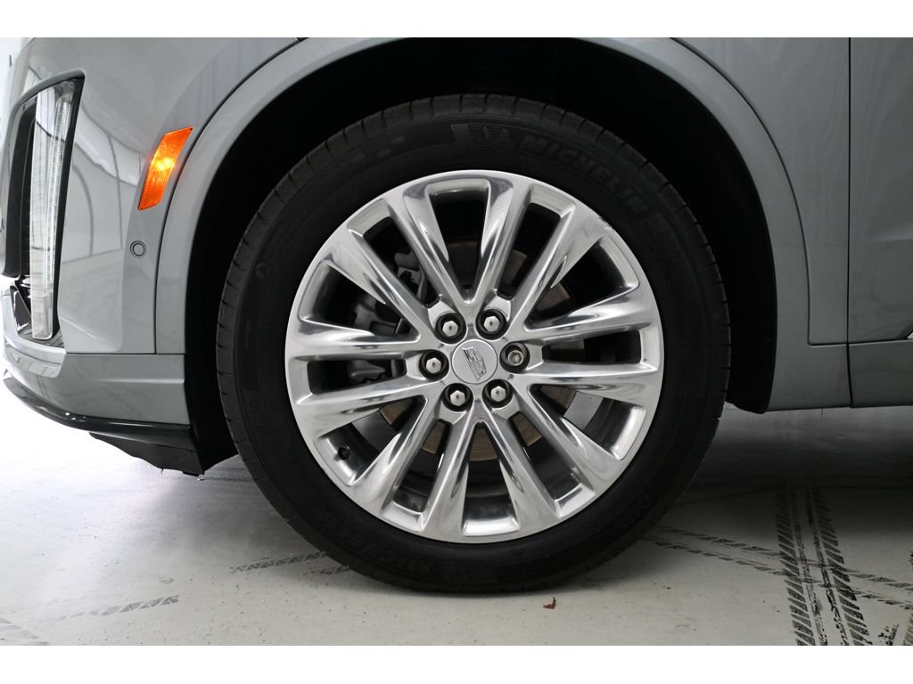 Certified 2024 Cadillac XT6 Premium Luxury w/ Technology Package AWD/4WD image 26