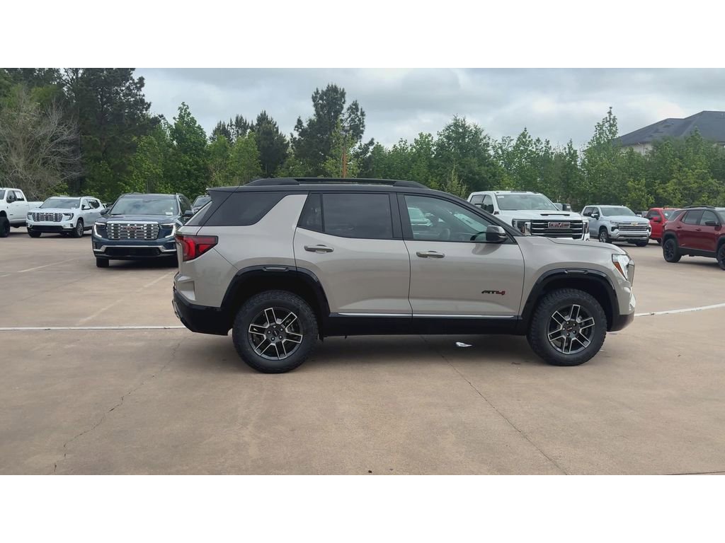 New 2026 GMC Terrain AT4 w/ LPO, Black Badging Package AWD/4WD image 9