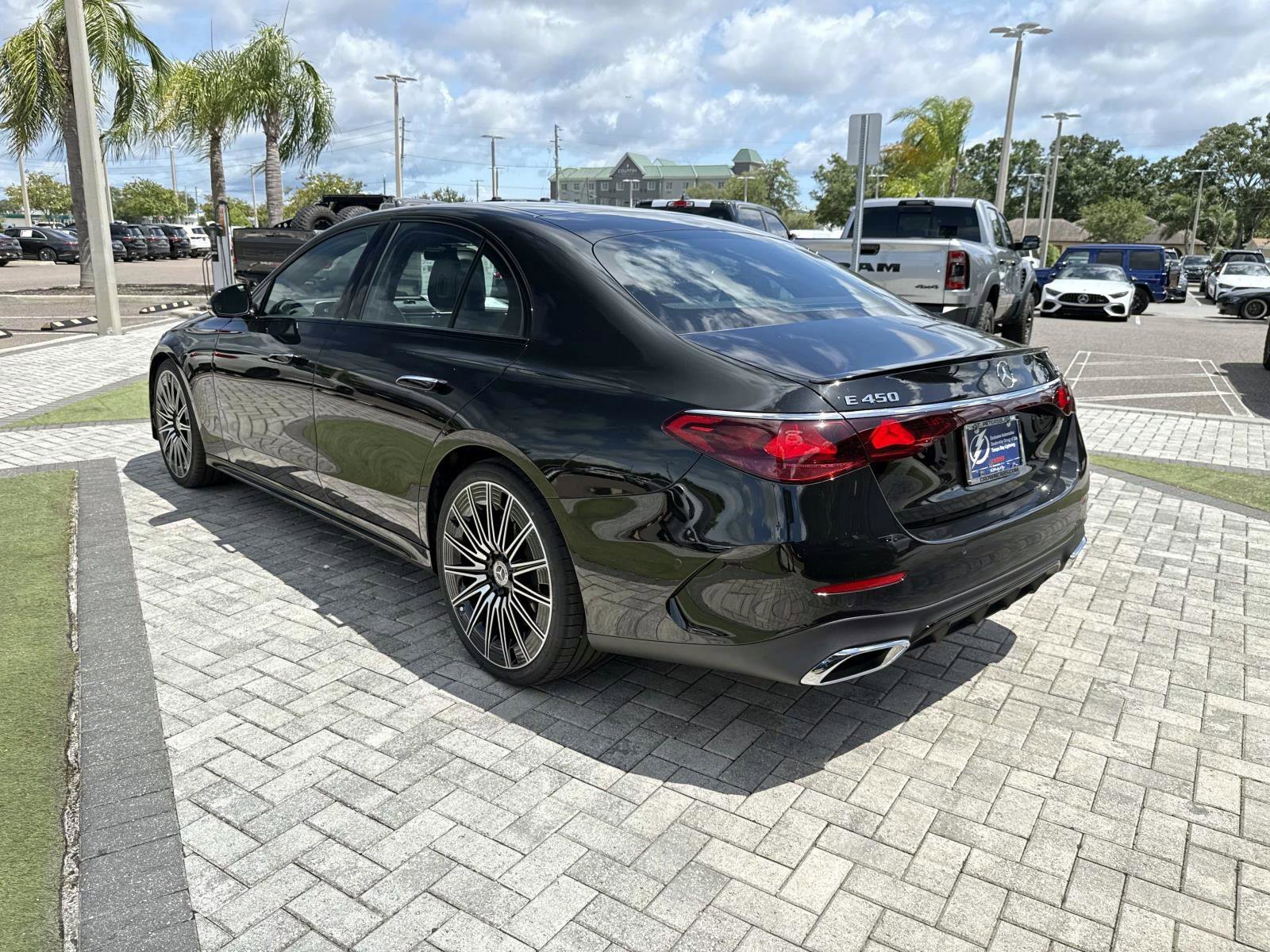 New 2026 Mercedes-Benz E 450 4MATIC Sedan image 4