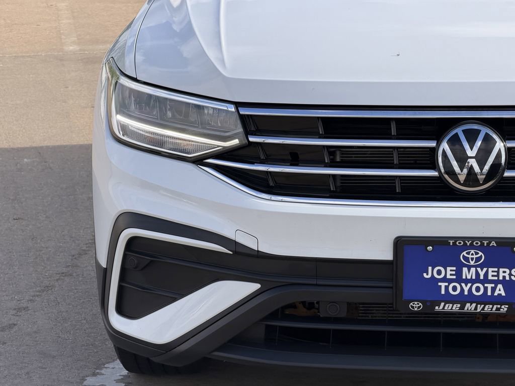 Used 2024 Volkswagen Tiguan SE FWD image 5