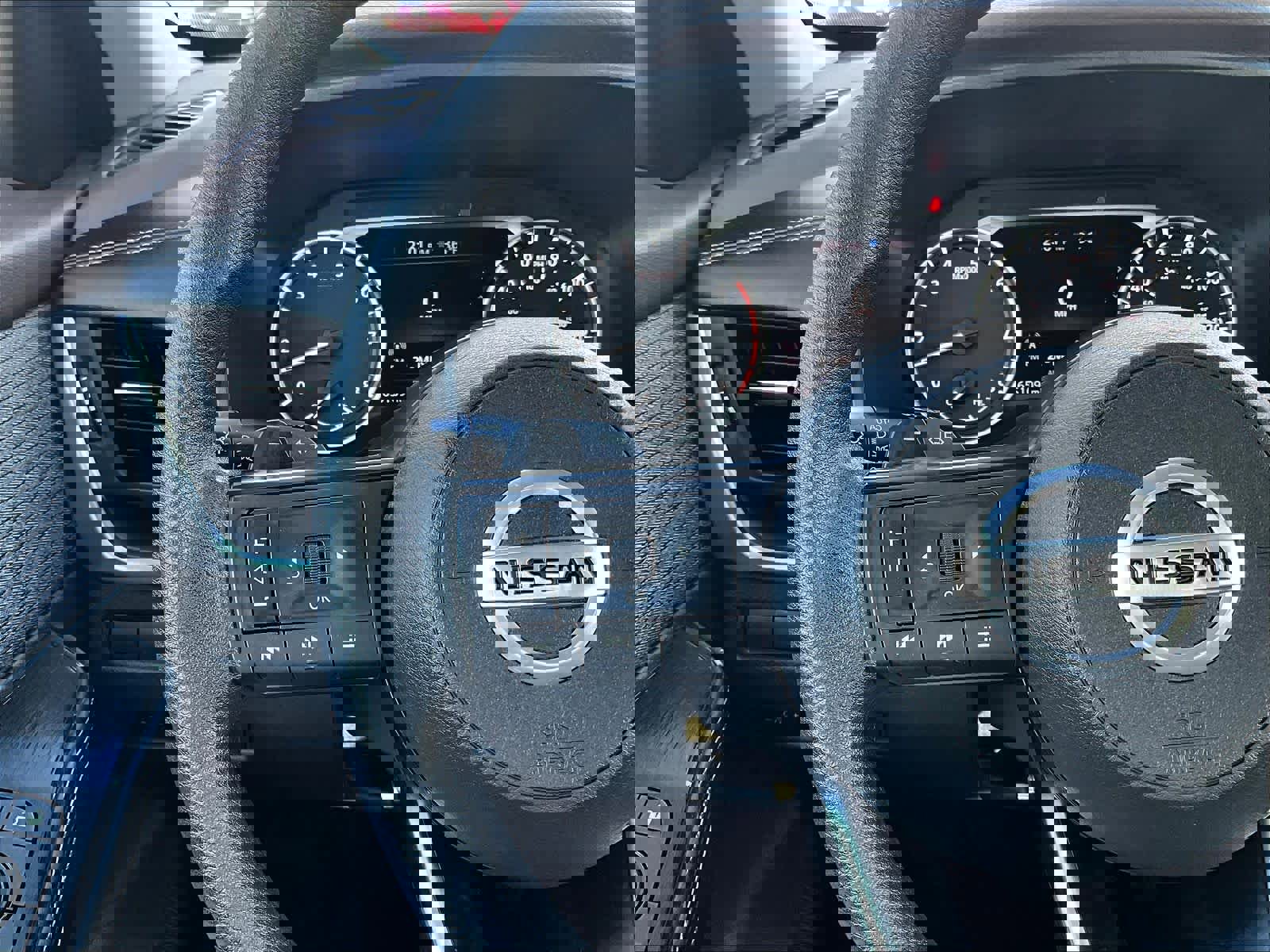 Used 2021 Nissan Rogue S image 22