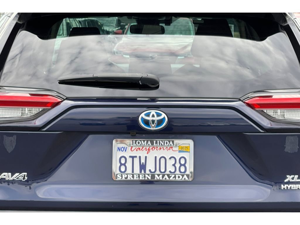 Used 2021 Toyota RAV4 XLE w/ Convenience Package image 48