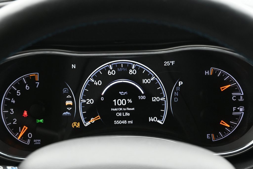 Used 2019 Jeep Grand Cherokee Laredo image 22