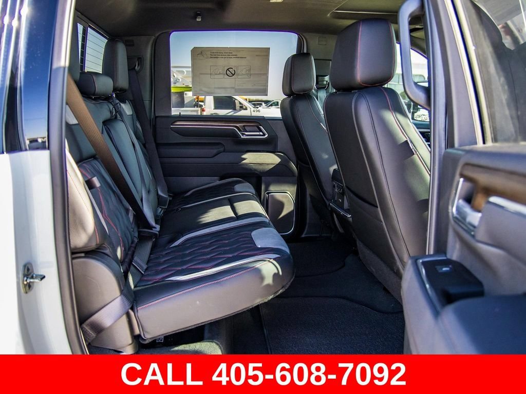 Used 2025 Chevrolet Silverado 3500 High Country w/ High Country Premium Package AWD/4WD image 26