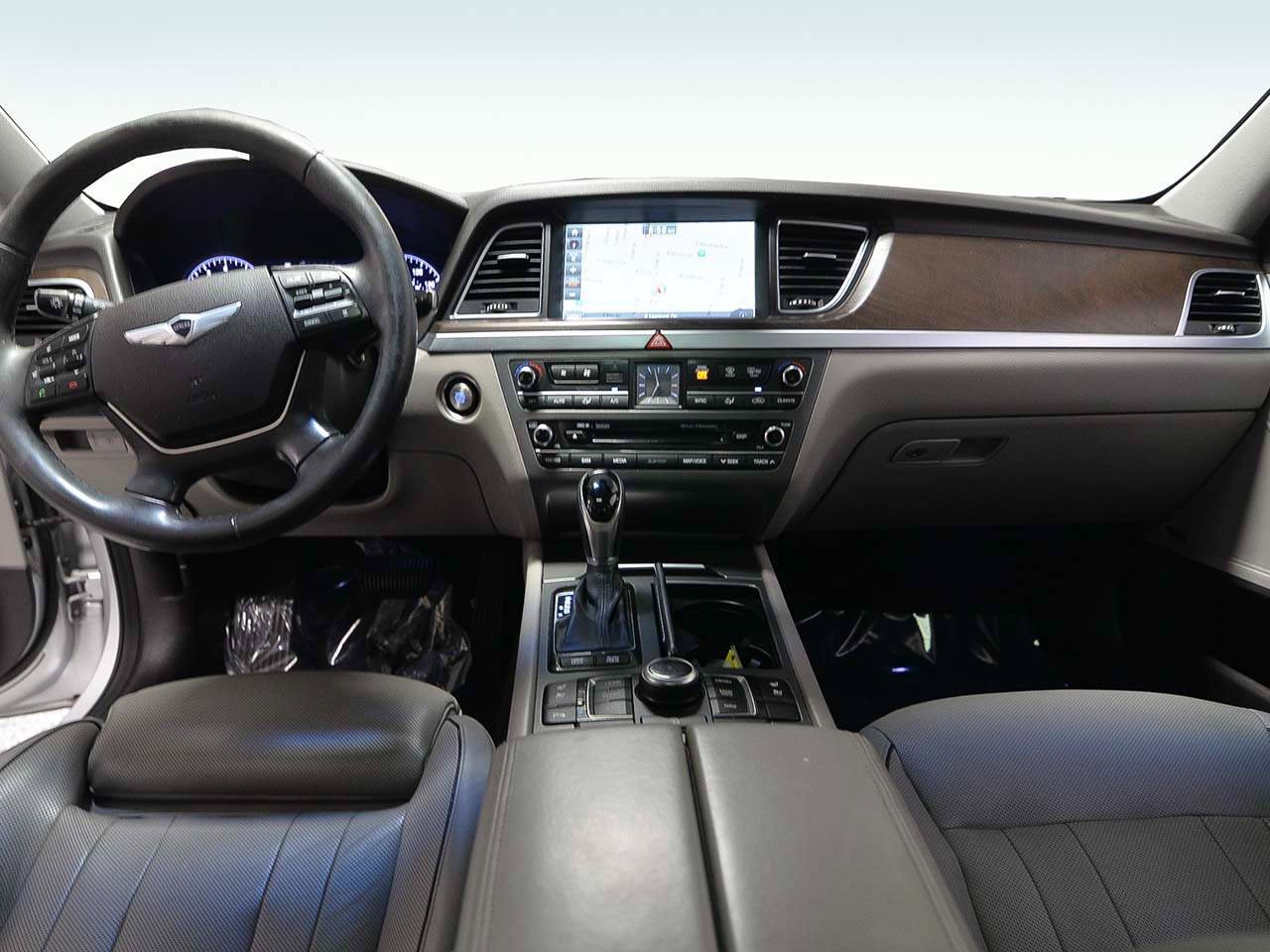 Used 2015 Hyundai Genesis 3.8 w/ Option Group 04 RWD image 13