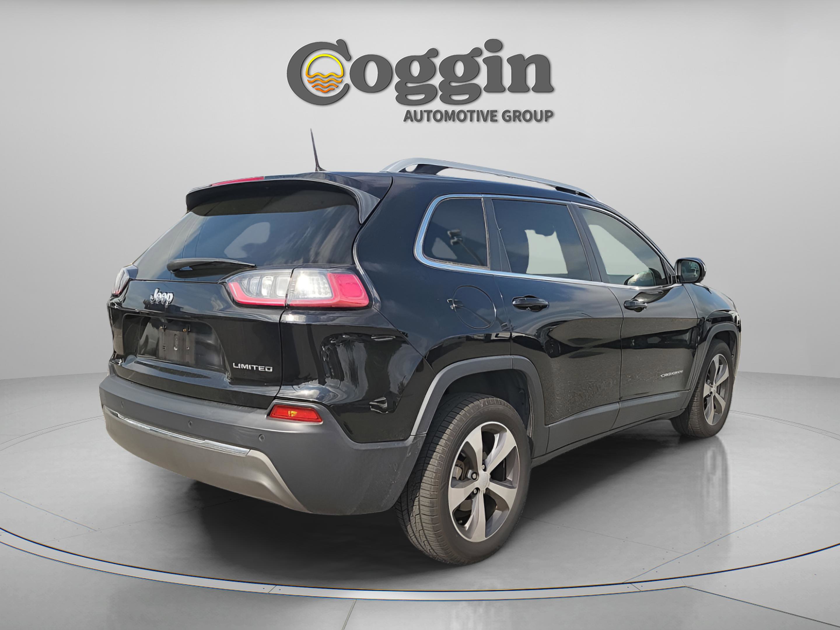 Used 2019 Jeep Cherokee Limited image 6