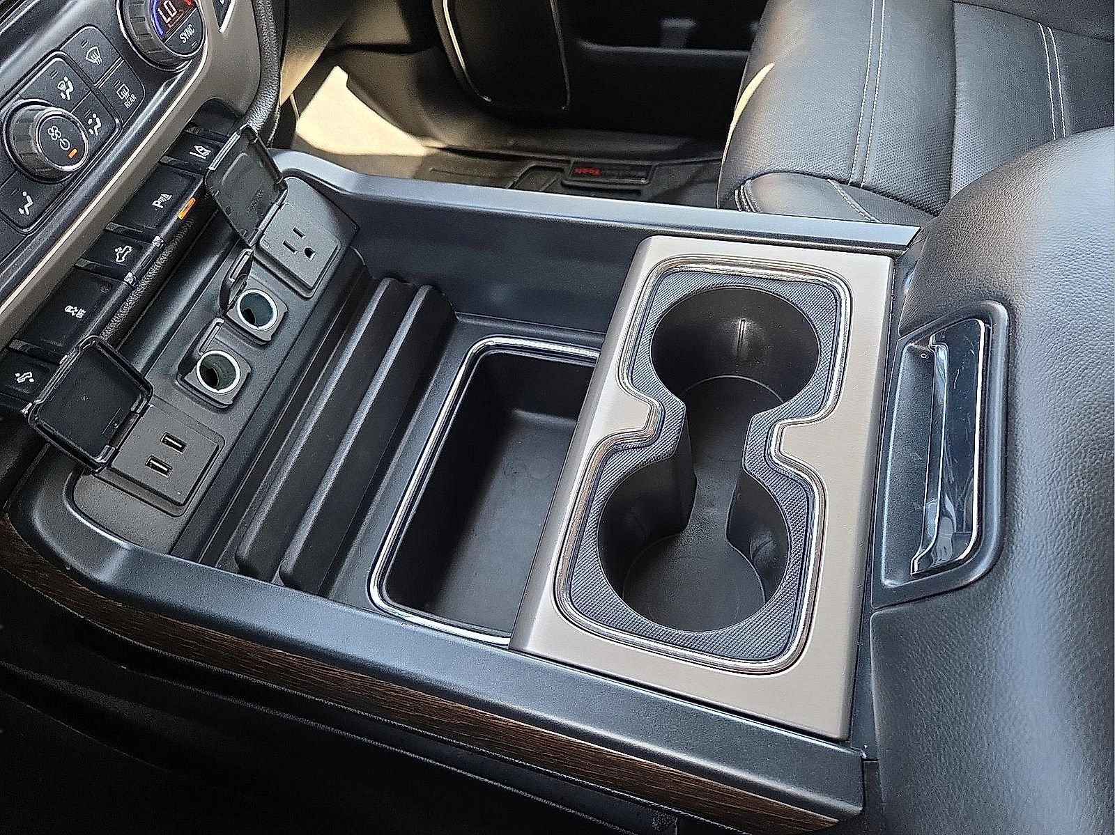 Used 2017 GMC Sierra 2500 Denali image 25