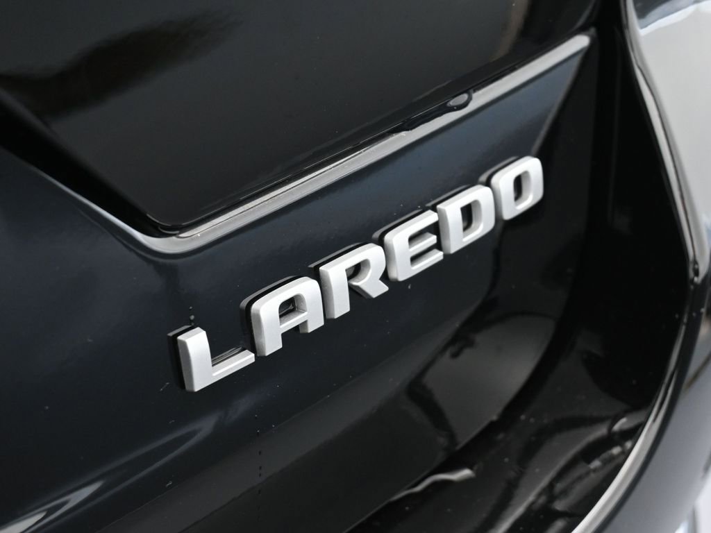 Used 2025 Jeep Grand Cherokee Laredo image 33