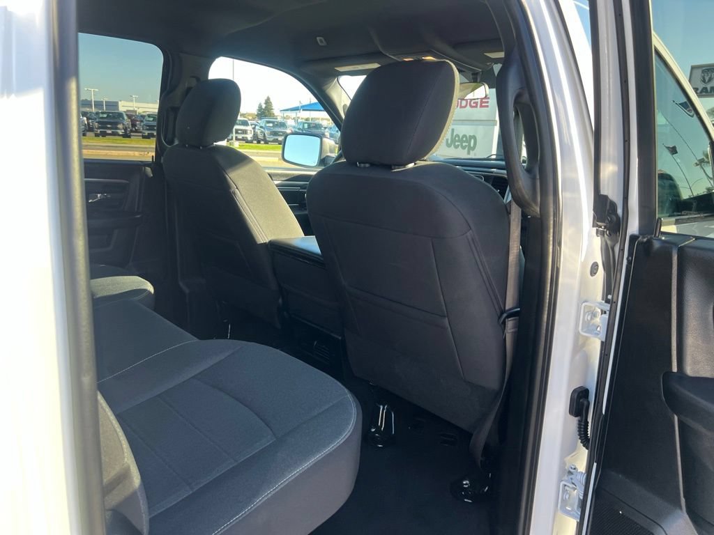 Used 2024 RAM 1500 Warlock RWD image 45