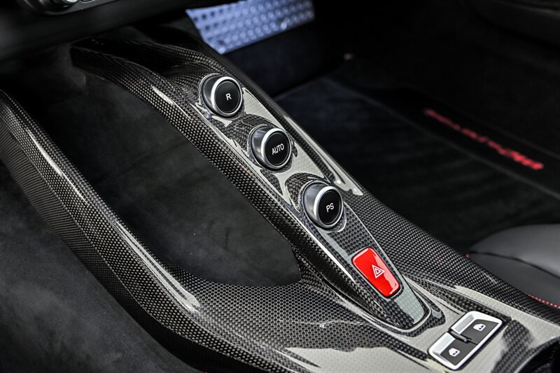 Used 2020 Ferrari 812 Superfast RWD image 45
