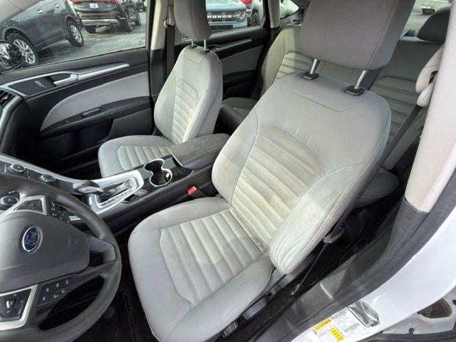 Used 2015 Ford Fusion S FWD image 4