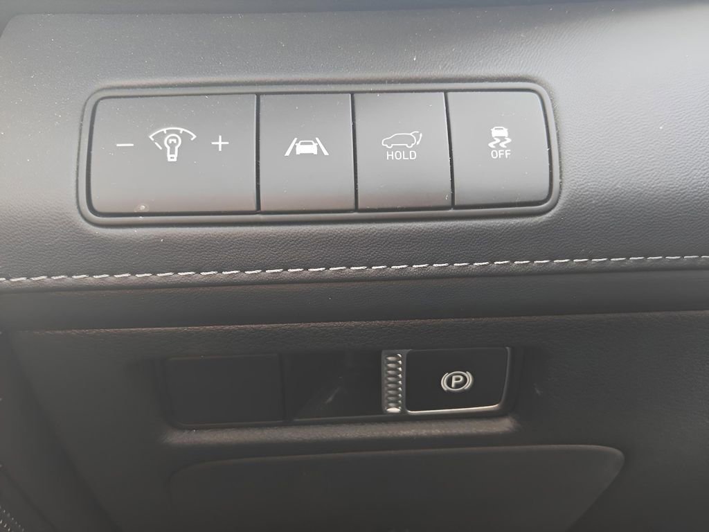 Used 2023 Hyundai Santa Fe Limited image 20