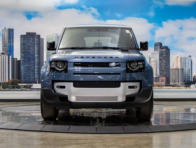 Used 2025 Land Rover Defender 110 S AWD/4WD image 3
