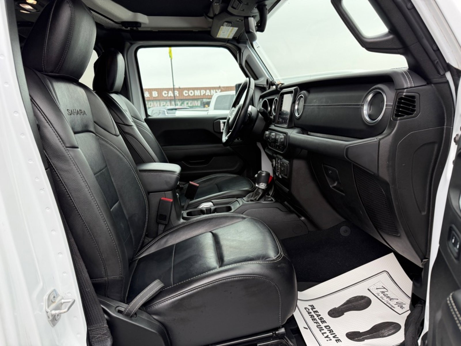 Used 2022 Jeep Wrangler Unlimited Sahara w/ Cold Weather Group image 24