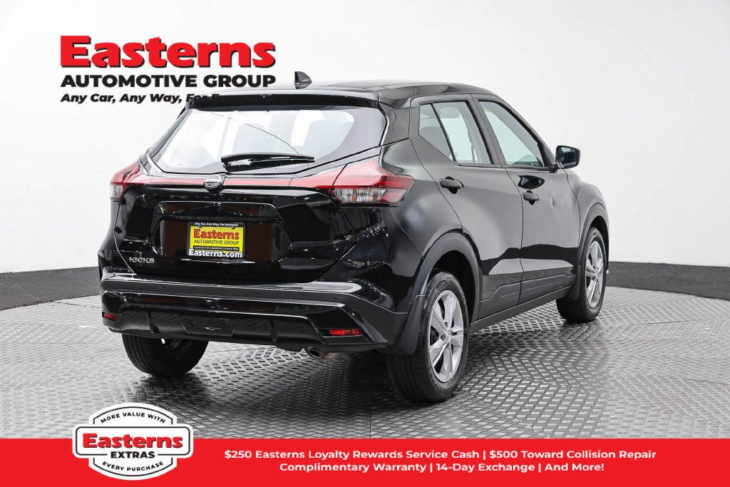 Used 2024 Nissan Kicks S FWD image 6