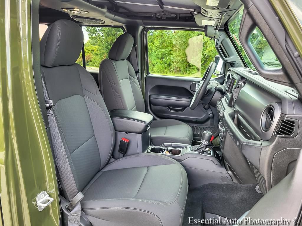 Used 2023 Jeep Wrangler Unlimited Sport AWD/4WD image 29