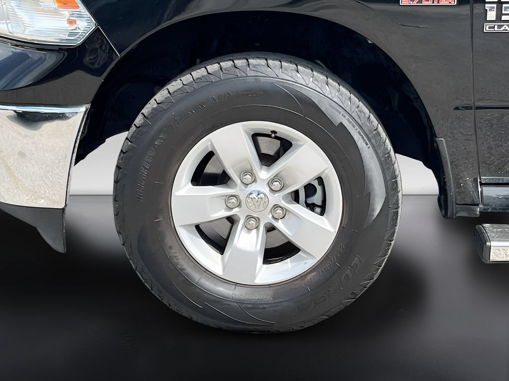 Used 2021 RAM 1500 Classic SLT AWD/4WD image 29