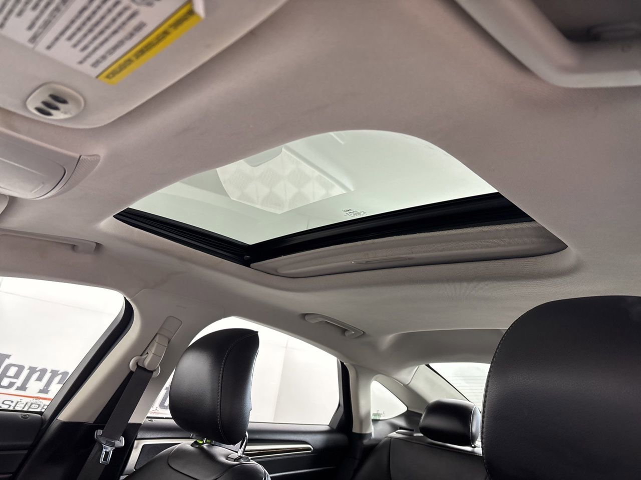 Used 2014 Ford Fusion SE w/ Equipment Group 202A image 10