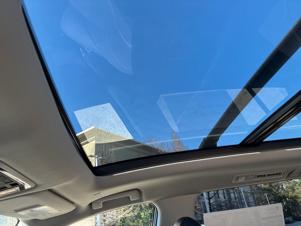 New 2026 Toyota Grand Highlander Platinum image 18