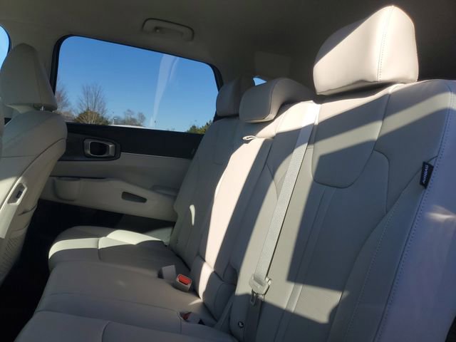 New 2026 Kia Sorento EX FWD image 9