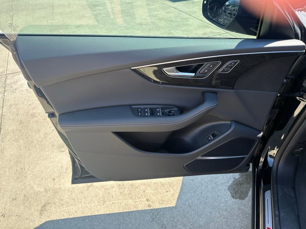 New 2025 Audi Q8 Premium Plus image 13