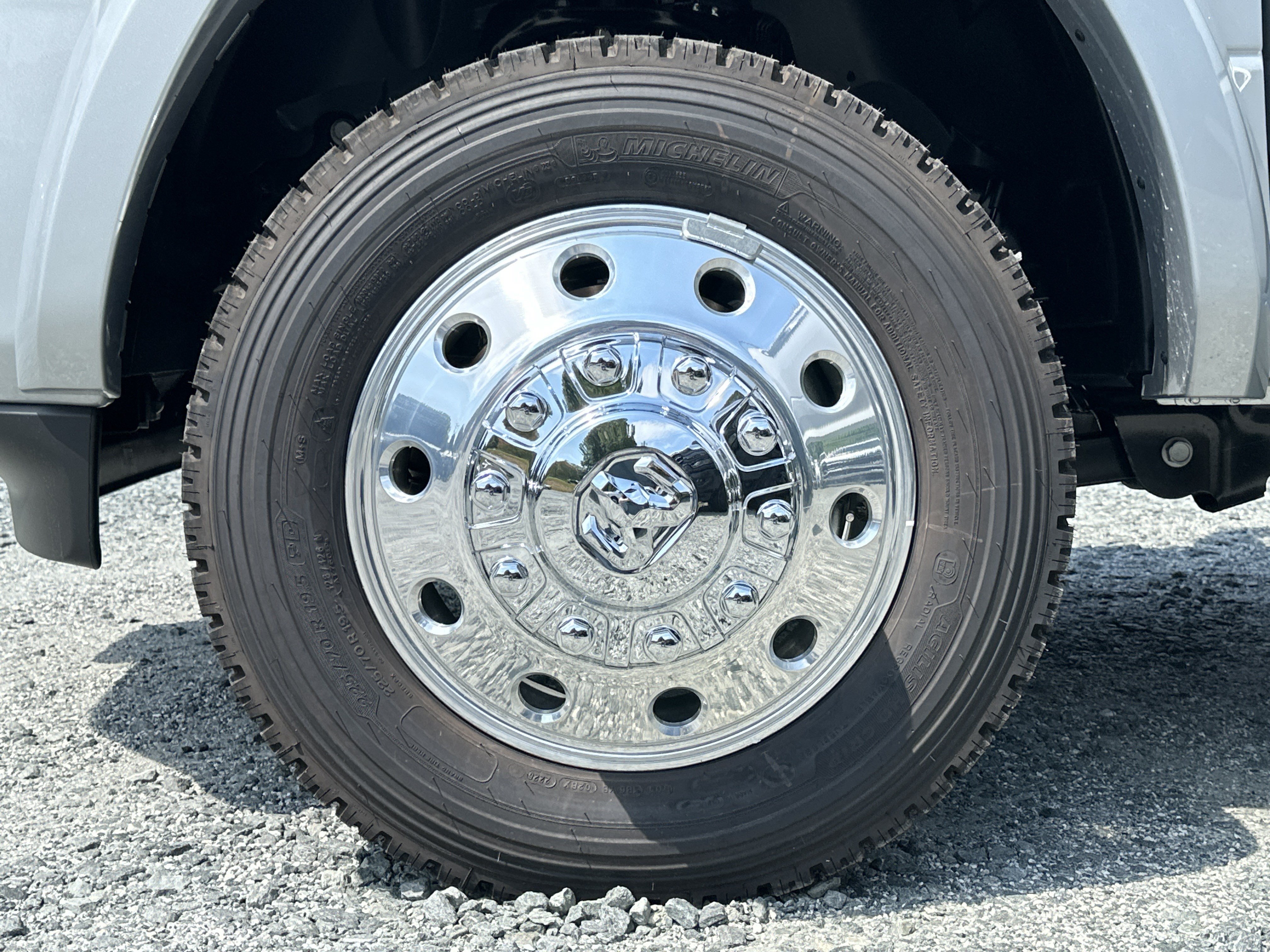 New 2027 RAM 4500 4x4 Crew Cab DRW w/ Laramie Trim Package image 11