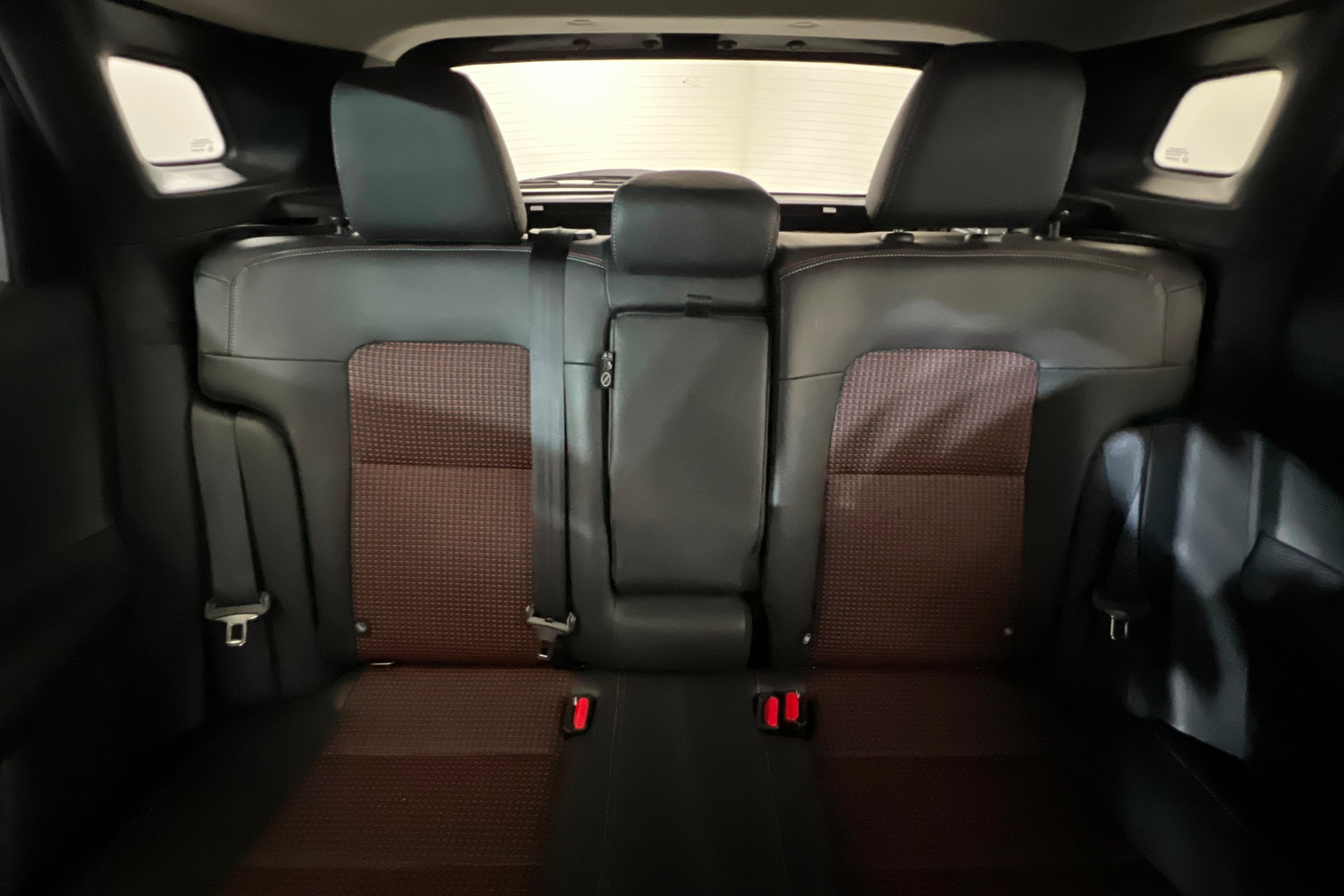 Used 2025 Nissan Kicks SR FWD image 26