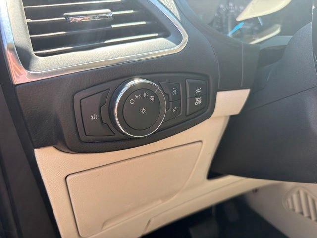 Used 2022 Ford Edge Titanium w/ Equipment Group 301A AWD/4WD image 26