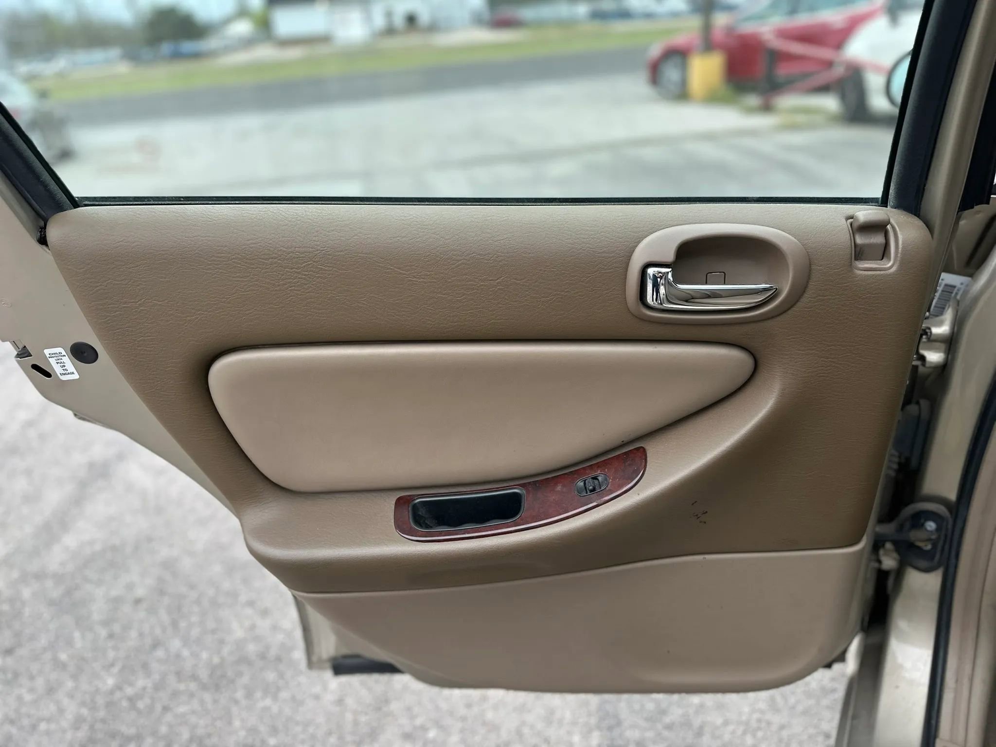 Used 2002 Chrysler Sebring LXi image 19